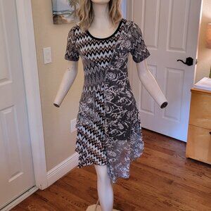 Cute Dor Dor Uneven Hem Tunic Top Size M Medium EXC